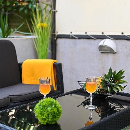 Apartmani Cesarica トロギール エクステリア 写真