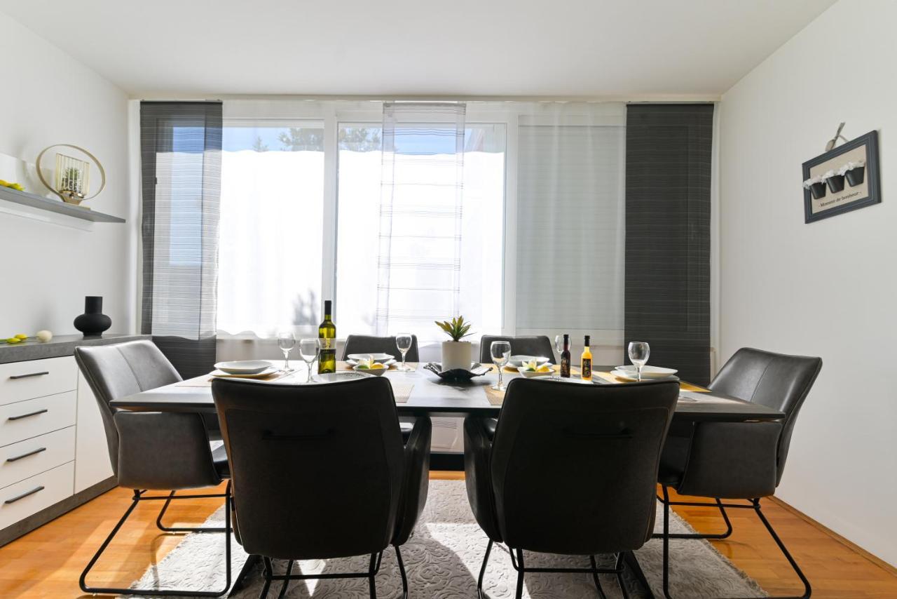 Apartmani Cesarica トロギール エクステリア 写真