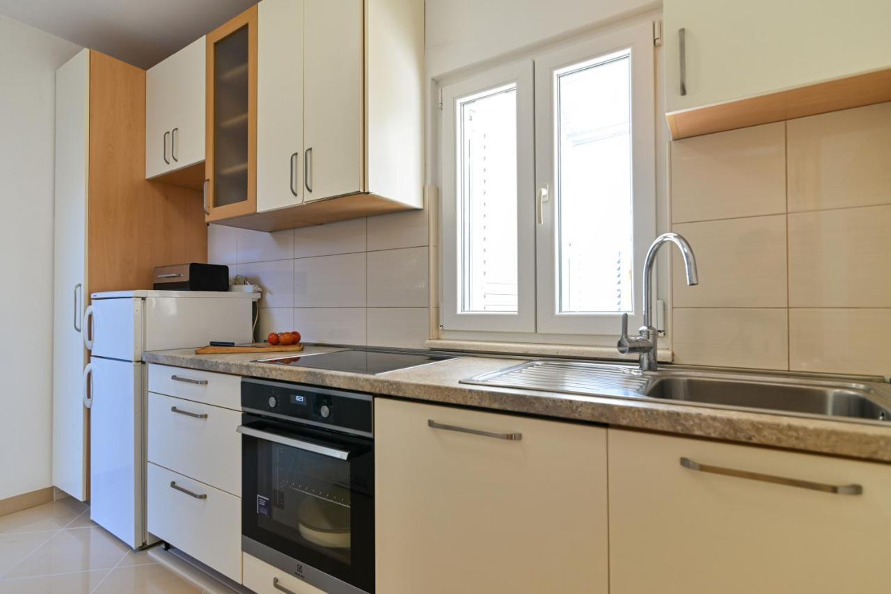Apartmani Cesarica トロギール エクステリア 写真