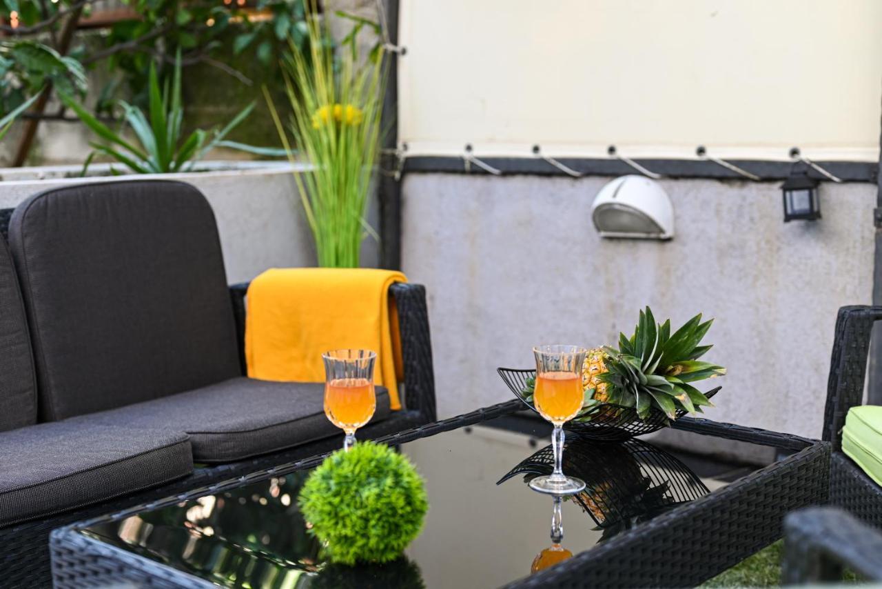 Apartmani Cesarica トロギール エクステリア 写真