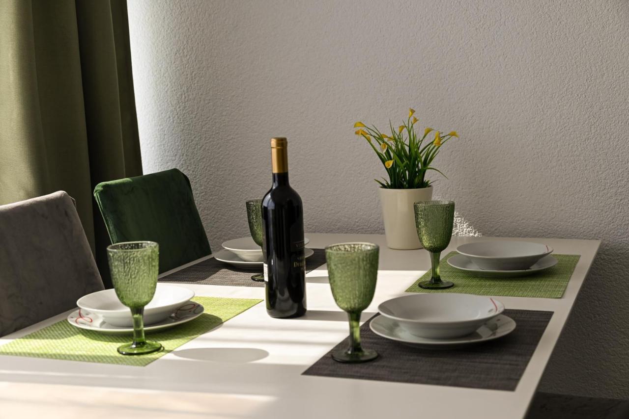 Apartmani Cesarica トロギール エクステリア 写真