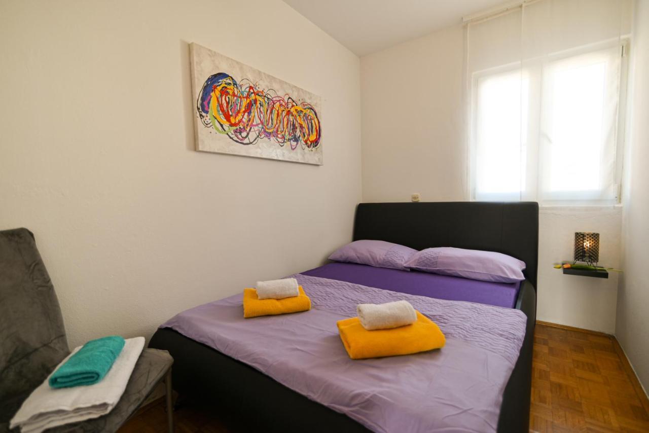Apartmani Cesarica トロギール エクステリア 写真